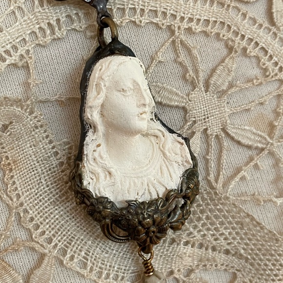 Virgin Mary rosary handmade antique inspired French Brocante - Picture 11 of 13